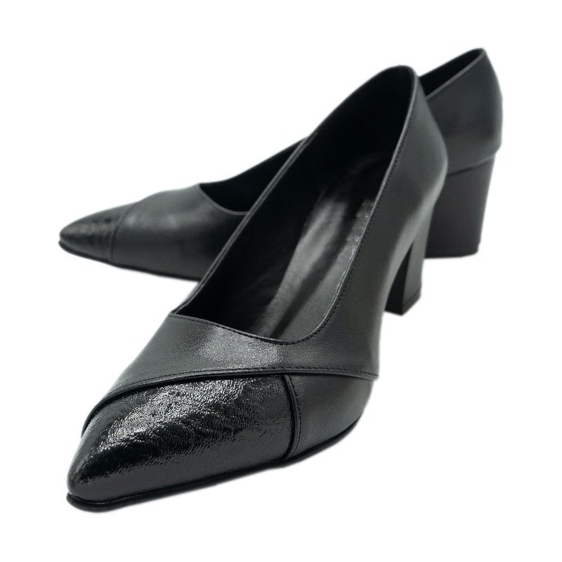 کفش پانیذ زنانه